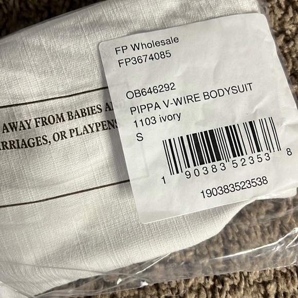 NWT - Free People - Pippa V- Wire Bodysuit - Picture 4 of 4